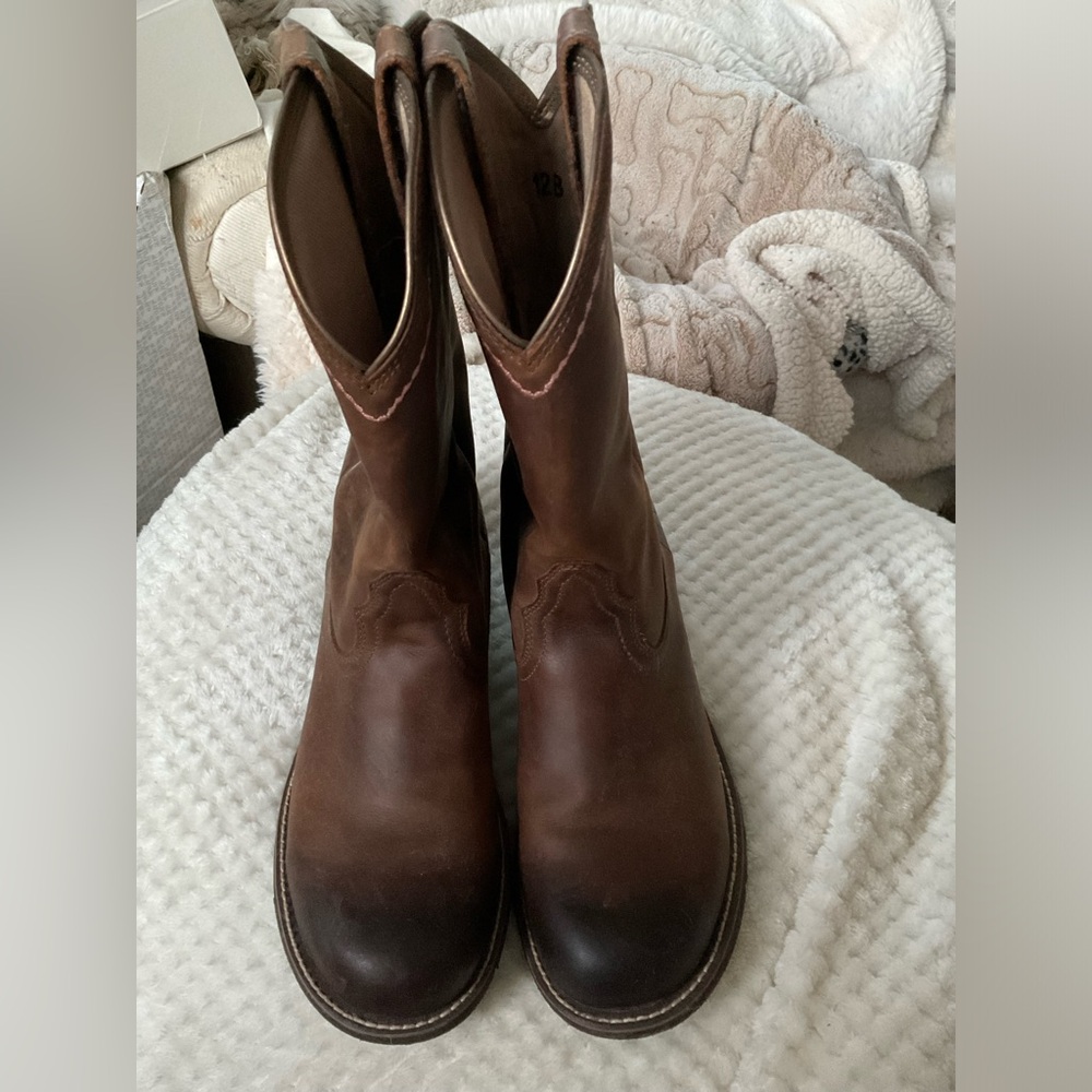 Ariat Women's Unbridled Roper Western Boots Sz 12B